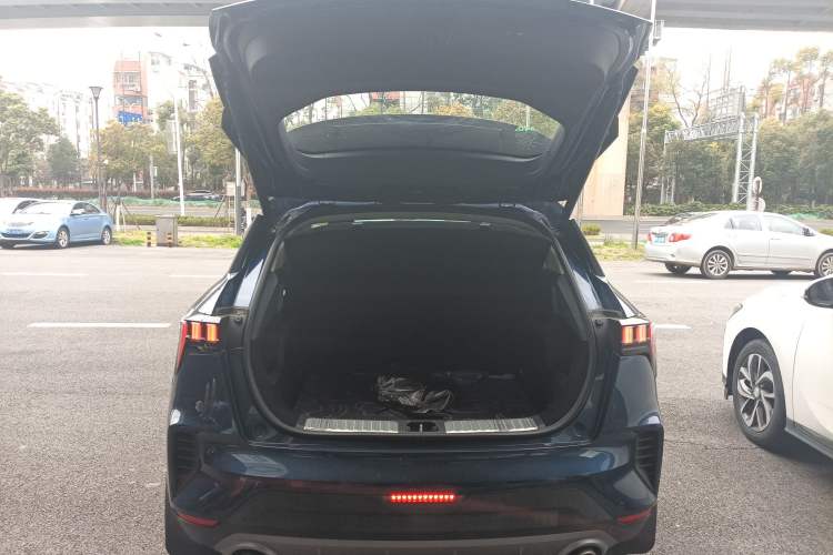 Used Lynk & Co 06 2020 1.5T YAO Halo Trunk