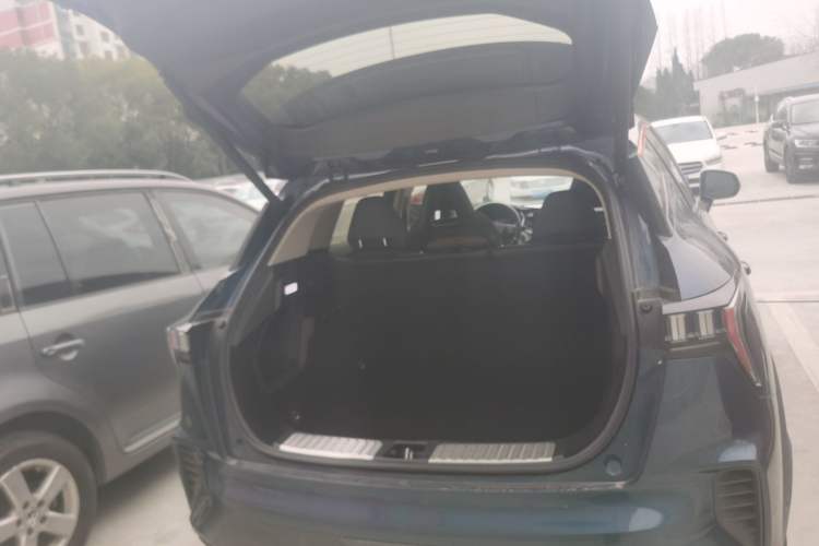 Used Lynk & Co 06 2020 1.5T YAO Halo Trunk