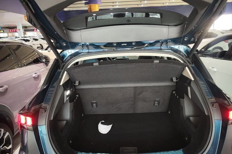 Used Lynk & Co 06 2020 1.5T YAO Halo Trunk