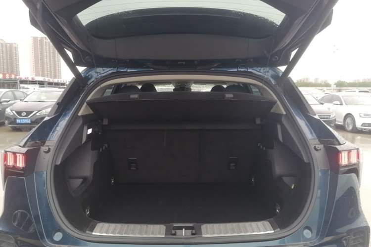 Used Lynk & Co 06 2020 1.5T YAO Halo Trunk