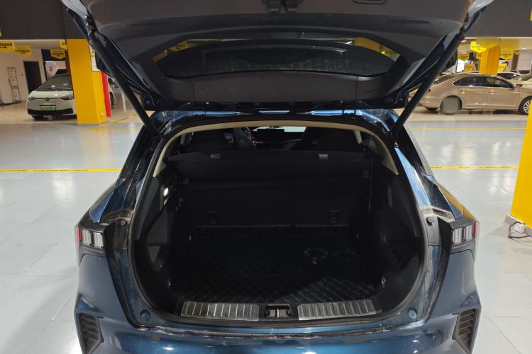 Used Lynk & Co 06 2020 1.5T YAO Halo Trunk