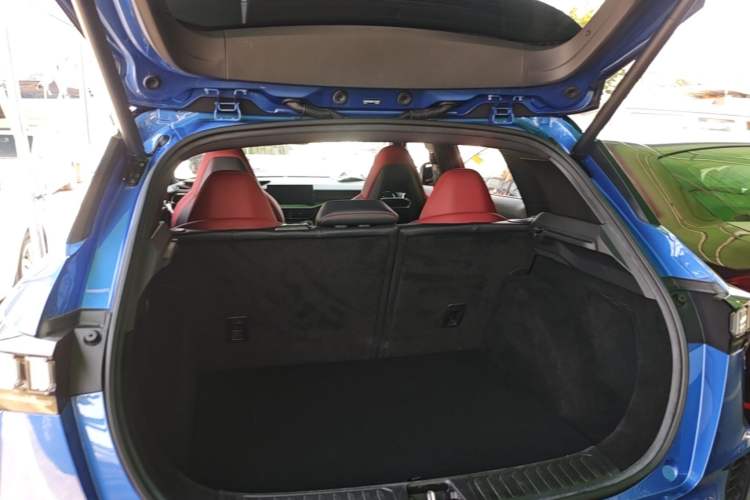 Used Lynk & Co 06 2020 1.5T JinPro model Trunk