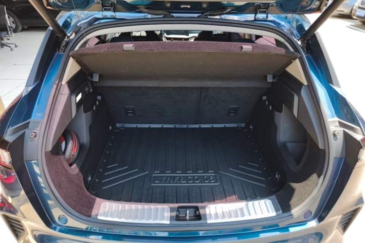 Used Lynk & Co 06 2020 1.5T YAO Halo Trunk