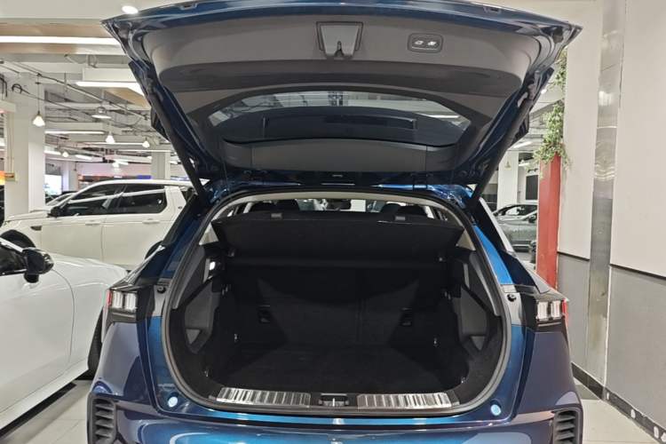 Used Lynk & Co 06 2020 1.5T YAO Halo Trunk