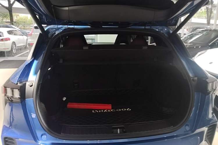Used Lynk & Co 06 2020 1.5T JinPro model Trunk