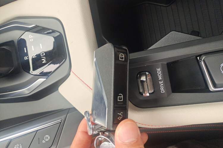 Used Lynk & Co 06 2020 1.5T YAO Halo Vehicle Key