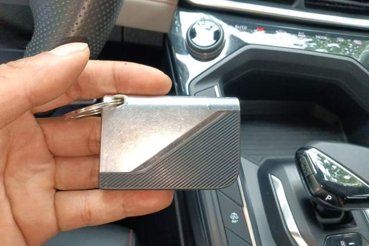 Used Lynk & Co 06 2020 1.5T YAO Halo Vehicle Key
