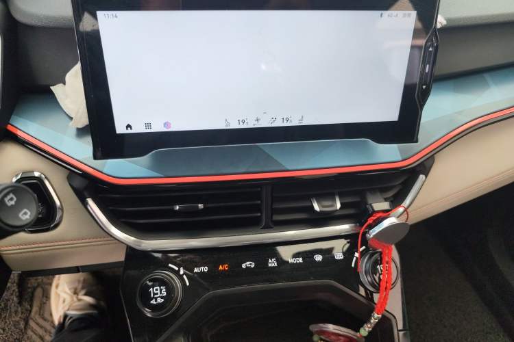 Used Lynk & Co 06 2020 1.5T YAO Halo Audio And AC Panel