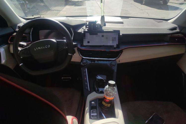 Used Lynk & Co 06 2020 1.5T YAO Halo Center Console