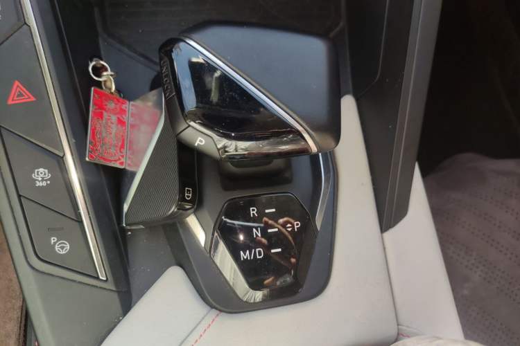 Used Lynk & Co 06 2020 1.5T YAO Halo Gear Lever