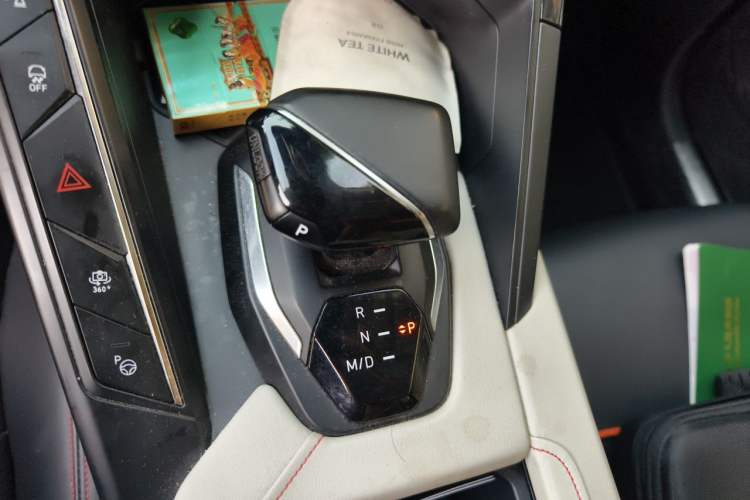 Used Lynk & Co 06 2020 1.5T YAO Halo Gear Lever