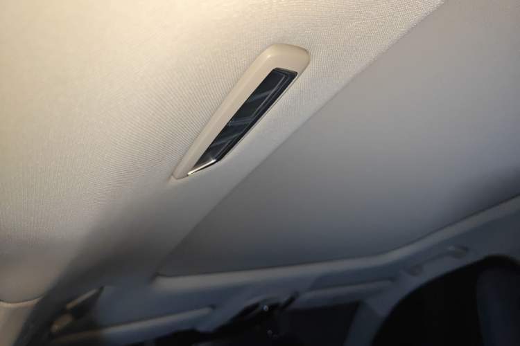 Used Lynk & Co 06 2020 1.5T YAO Halo Headliner