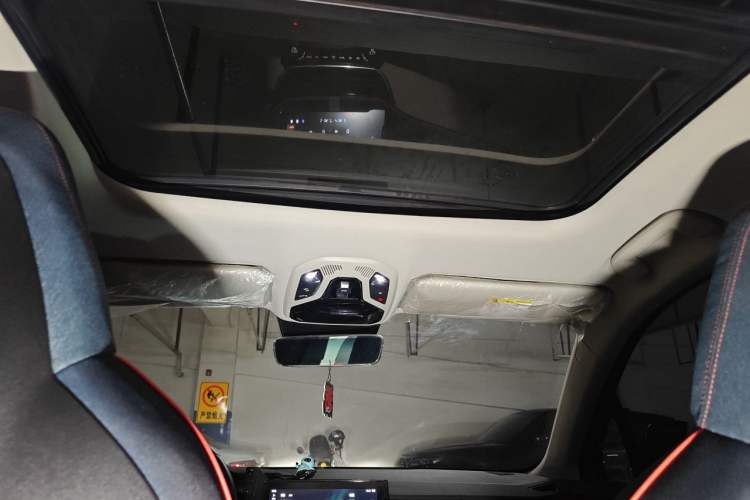 Used Lynk & Co 06 2020 1.5T YAO Halo Headliner