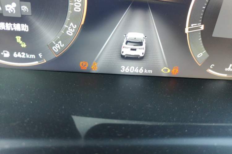 Used Lynk & Co 06 2020 1.5T YAO Halo Odometer Close Up