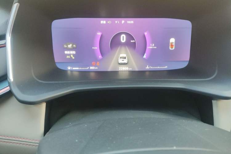 Used Lynk & Co 06 2020 1.5T YAO Halo Odometer Close Up