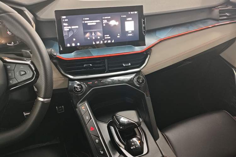 Used Lynk & Co 06 2020 1.5T YAO Halo Audio And AC Panel