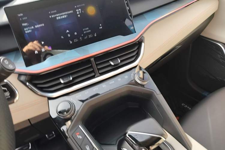 Used Lynk & Co 06 2020 1.5T YAO Halo Audio And AC Panel