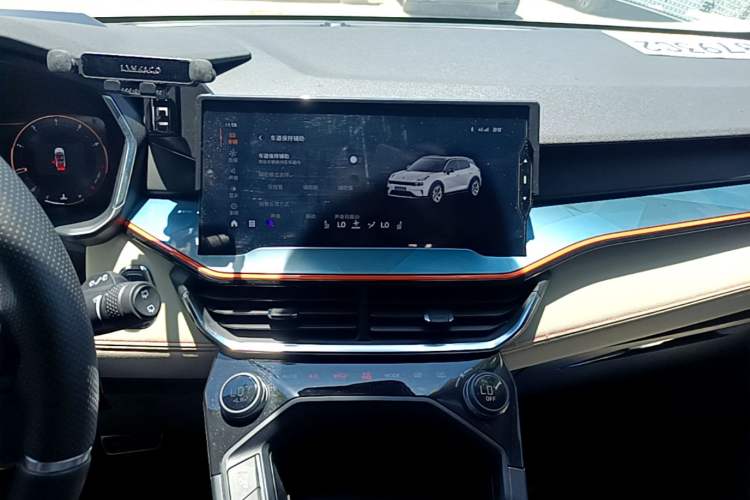 Used Lynk & Co 06 2020 1.5T YAO Halo Audio And AC Panel