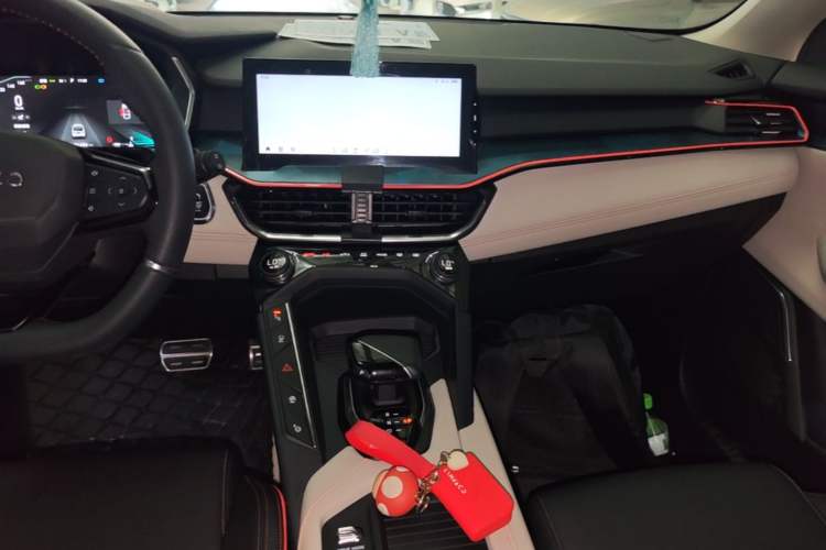 Used Lynk & Co 06 2020 1.5T YAO Halo Audio And AC Panel