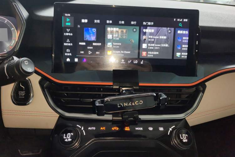 Used Lynk & Co 06 2020 1.5T YAO Halo Audio And AC Panel