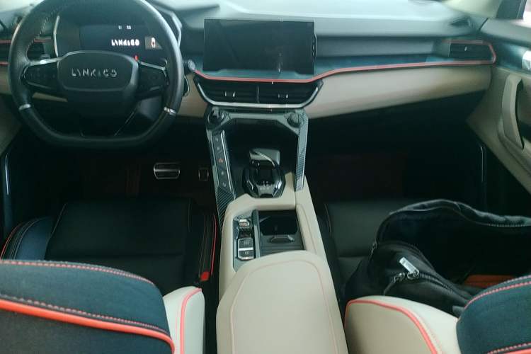 Used Lynk & Co 06 2020 1.5T YAO Halo Audio And AC Panel