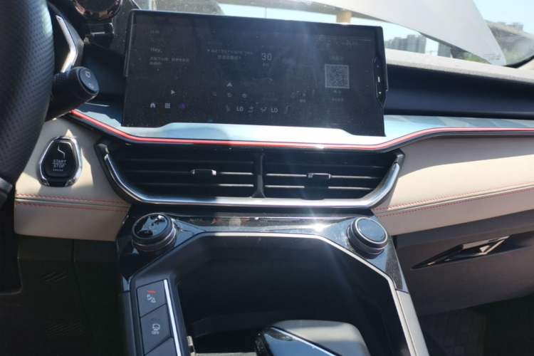 Used Lynk & Co 06 2020 1.5T YAO Halo Audio And AC Panel