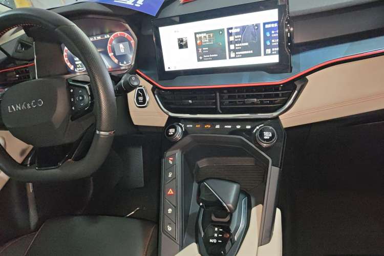 Used Lynk & Co 06 2020 1.5T YAO Halo Audio And AC Panel