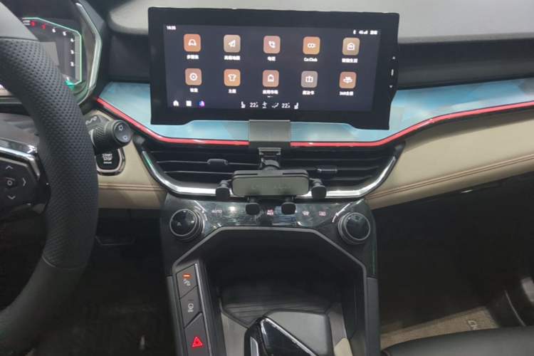 Used Lynk & Co 06 2020 1.5T YAO Halo Audio And AC Panel
