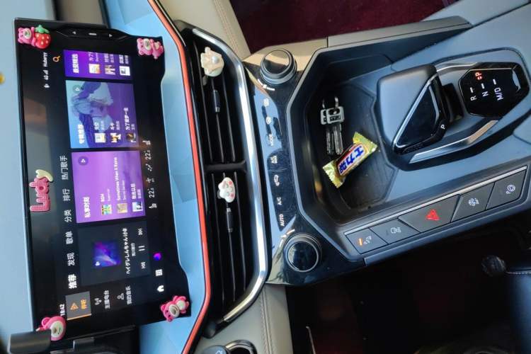 Used Lynk & Co 06 2020 1.5T YAO Halo Audio And AC Panel
