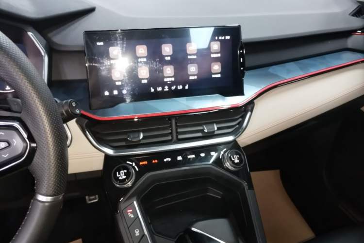 Used Lynk & Co 06 2020 1.5T YAO Halo Audio And AC Panel