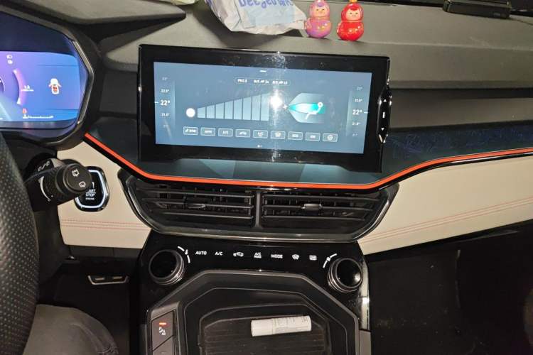 Used Lynk & Co 06 2020 1.5T YAO Halo Audio And AC Panel