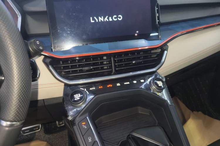 Used Lynk & Co 06 2020 1.5T YAO Halo Audio And AC Panel
