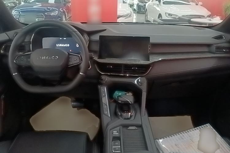 Used Lynk & Co 06 2020 1.5T JinPro model Center Console