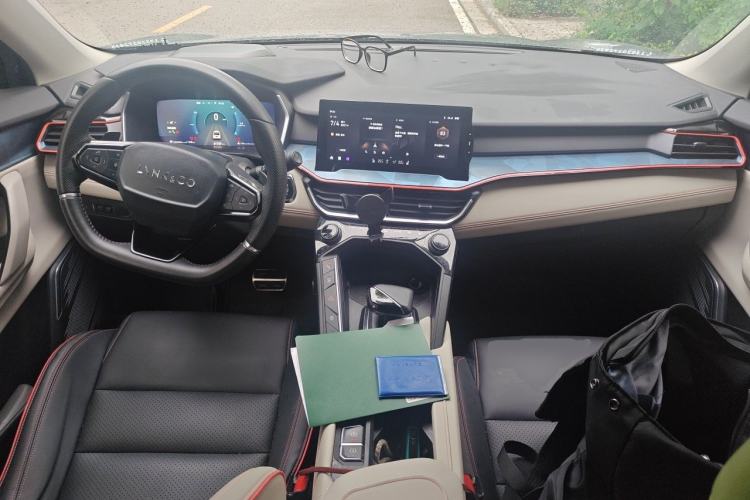 Used Lynk & Co 06 2020 1.5T YAO Halo Center Console