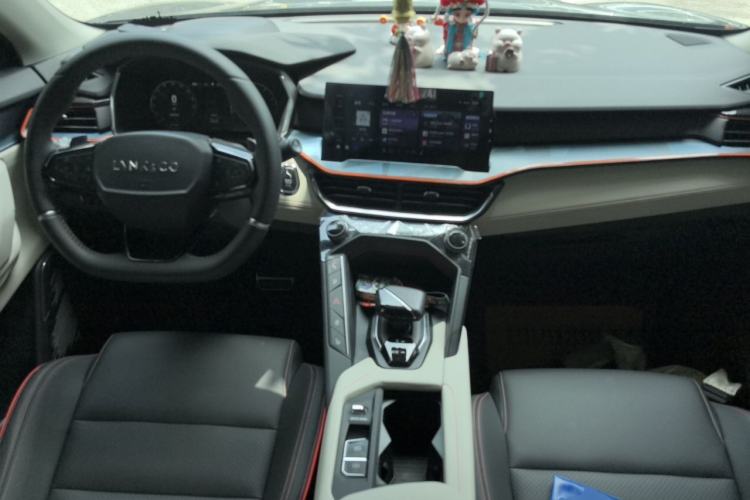Used Lynk & Co 06 2020 1.5T YAO Halo Center Console