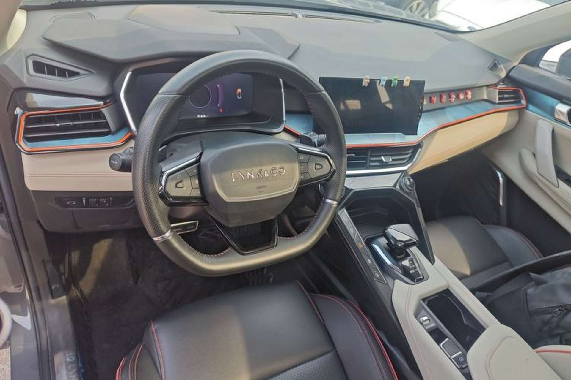 Used Lynk & Co 06 2020 1.5T YAO Halo Center Console