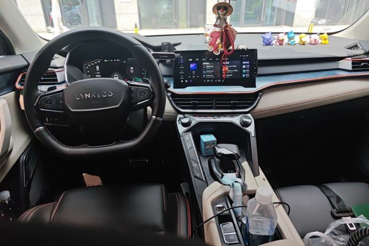 Used Lynk & Co 06 2020 1.5T YAO Halo Center Console
