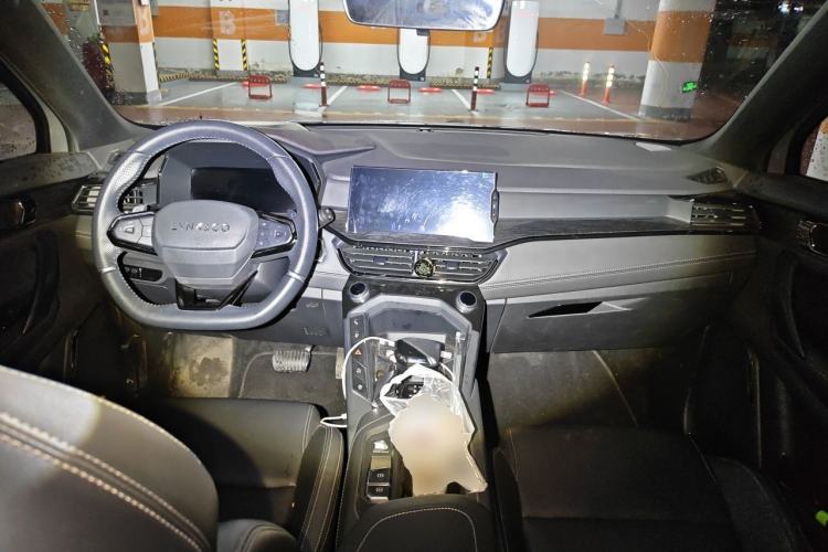 Used Lynk & Co 06 2020 1.5T JinPro model Center Console
