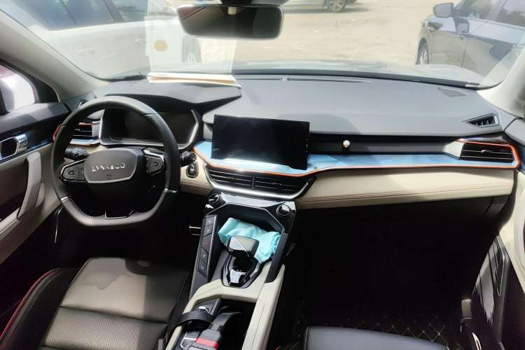 Used Lynk & Co 06 2020 1.5T YAO Halo Center Console