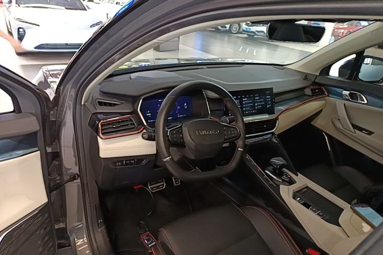 Used Lynk & Co 06 2020 1.5T YAO Halo Center Console