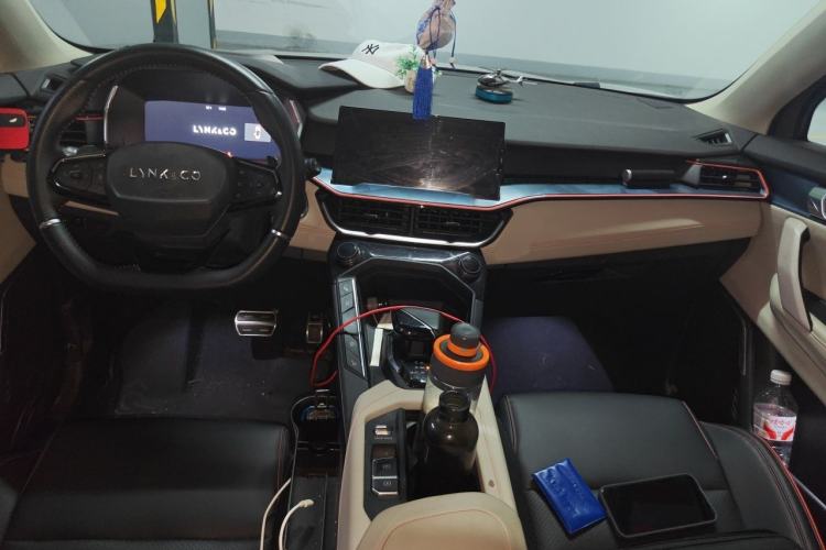 Used Lynk & Co 06 2020 1.5T YAO Halo Center Console