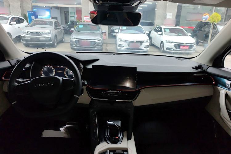 Used Lynk & Co 06 2020 1.5T YAO Halo Center Console