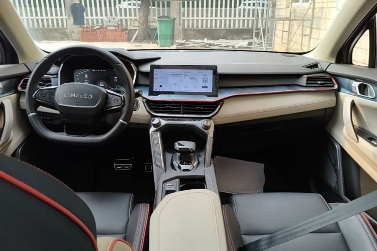 Used Lynk & Co 06 2020 1.5T YAO Halo Center Console