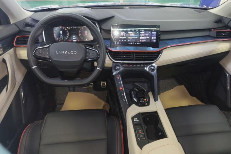 Used Lynk & Co 06 2020 1.5T YAO Halo Center Console