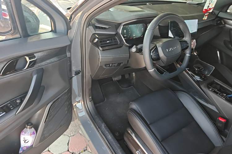 Used Lynk & Co 06 2020 1.5T JinPro model Driver Seat