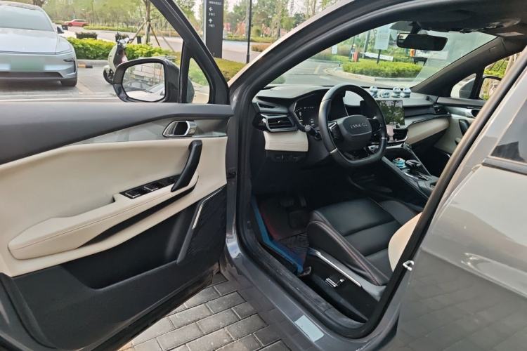 Used Lynk & Co 06 2020 1.5T MHEV Pro Driver Seat