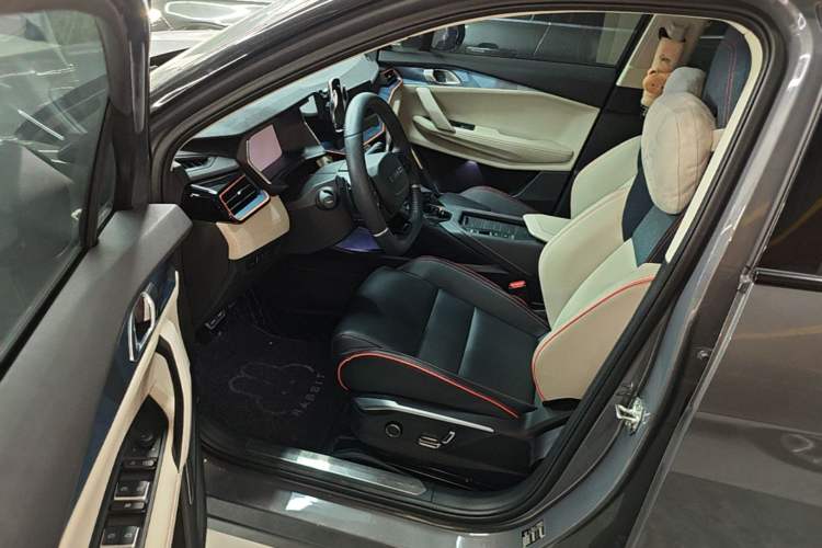 Used Lynk & Co 06 2020 1.5T YAO Halo Driver Seat
