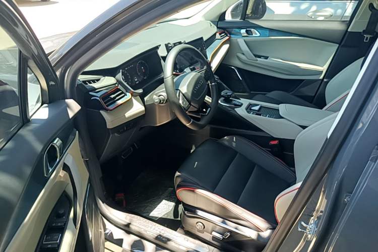 Used Lynk & Co 06 2020 1.5T YAO Halo Driver Seat
