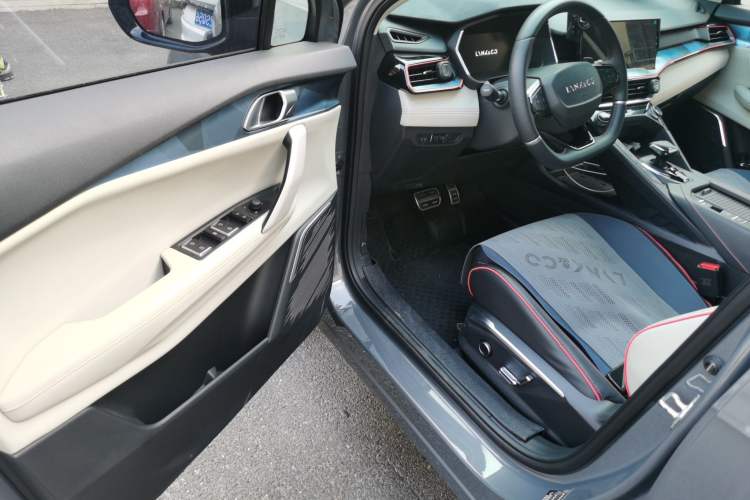 Used Lynk & Co 06 2020 1.5T YAO Halo Driver Seat