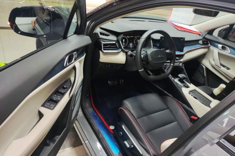 Used Lynk & Co 06 2020 1.5T YAO Halo Driver Seat